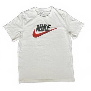 The Nike Tee